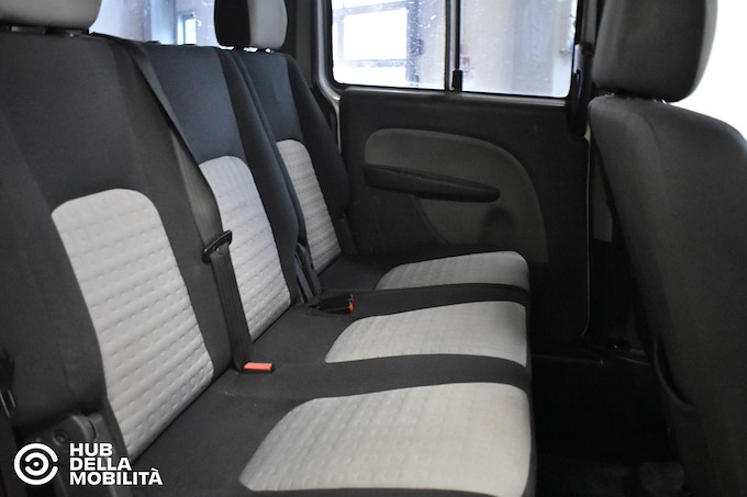 FIAT Doblò 1.9 MJ Combi 5 p.ti N1